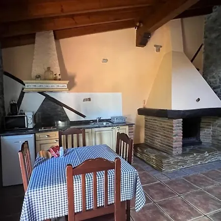 Acebos De Pena Cabarga Sobremazas