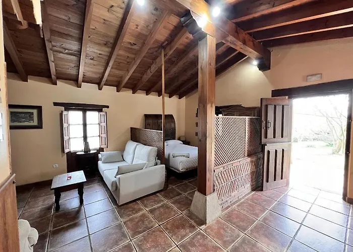 Acebos De Pena Cabarga, Cupula Experiencias Lägenhet Sobremazas